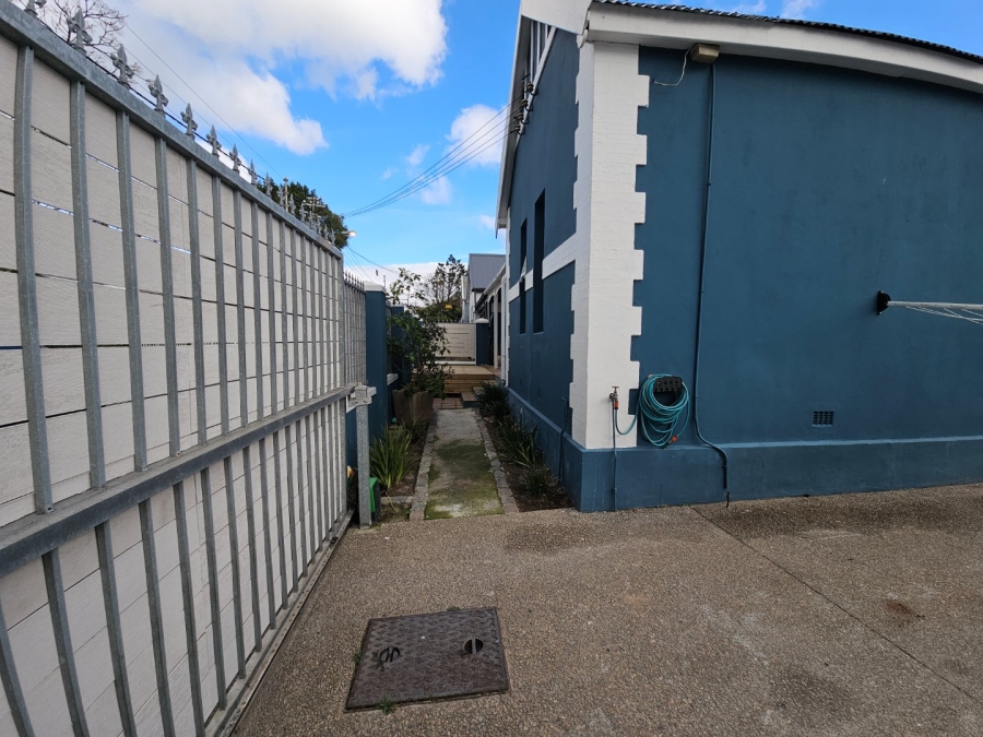 3 Bedroom Property for Sale in Wynberg Western Cape